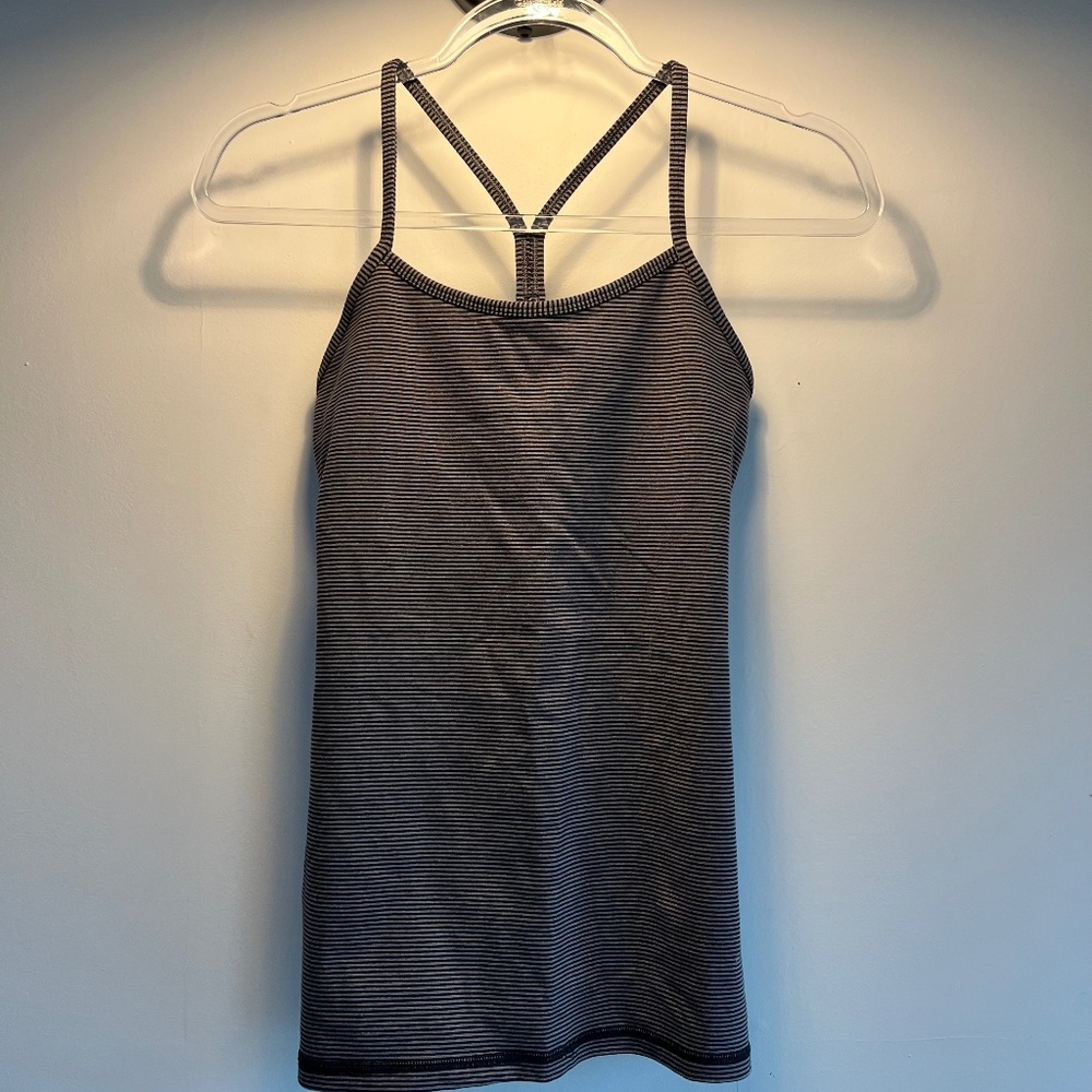 Lululemon Tank size 6